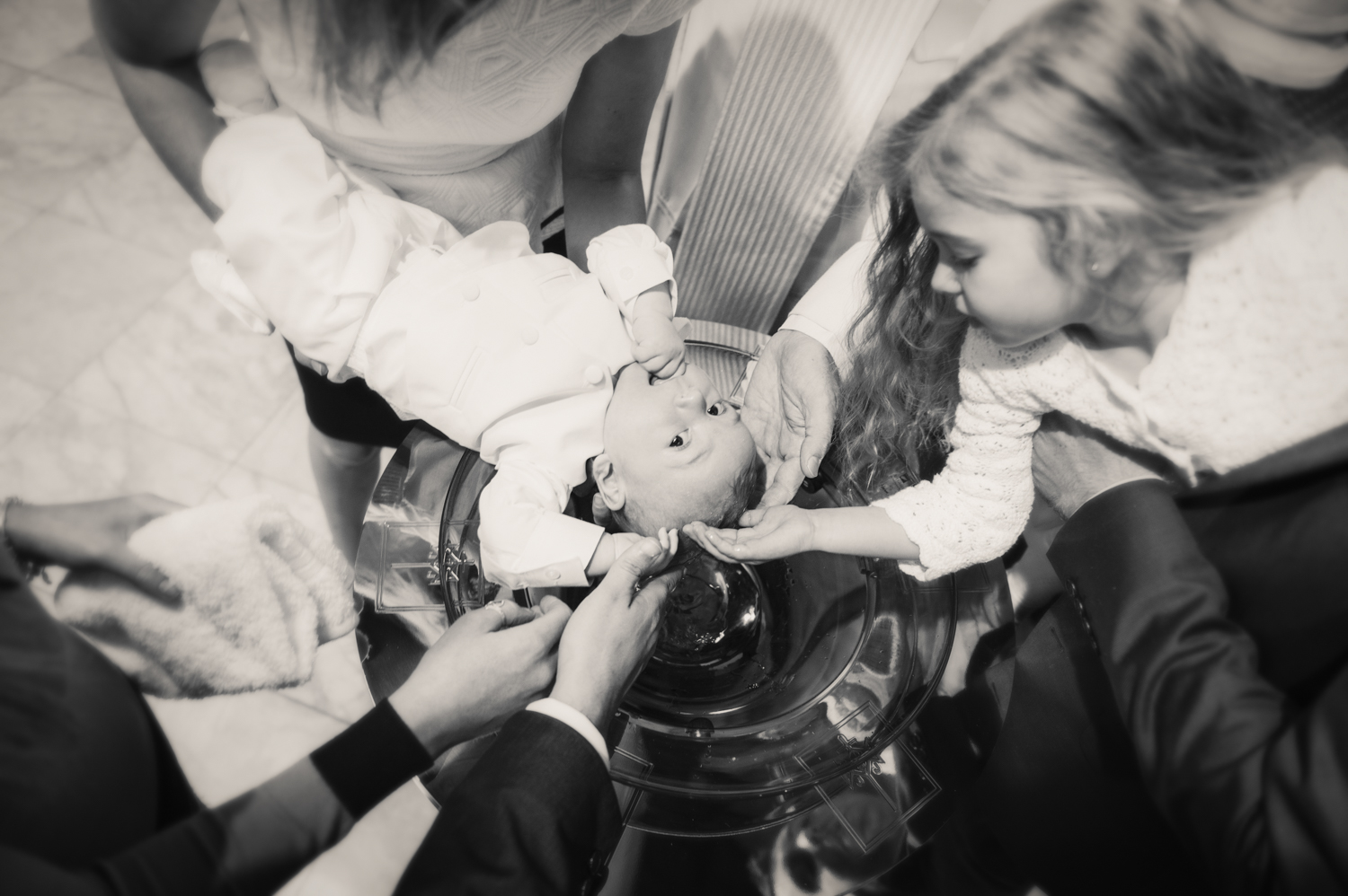 Cherished Moments: Christening Photography by Mario Zmudzinski at Magnum Studio