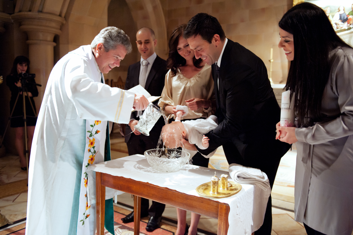 Mario Zmudzinski | Magnum Studio | Capturing Cherished Christening Moments