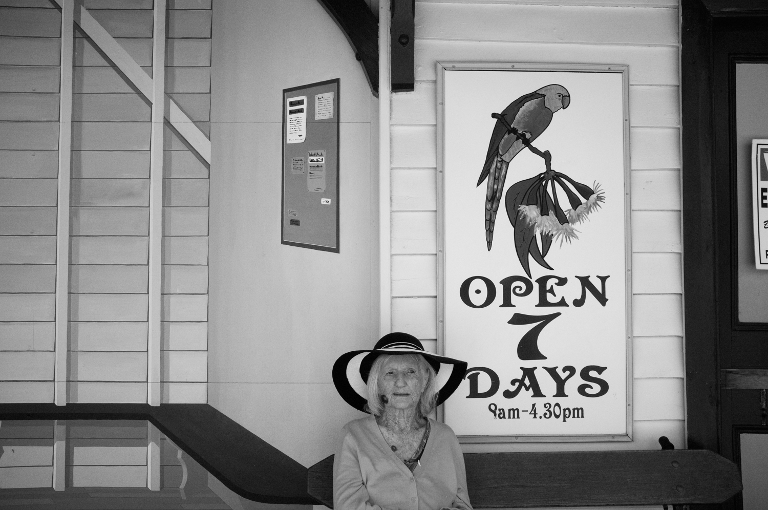 The art of observation through street photography by Mario Zmudzinski | Woman in Hat