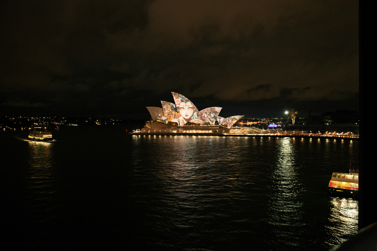 Festive gathering at Sydney Opera House by Mario Zmudzinski at Magnum Studio