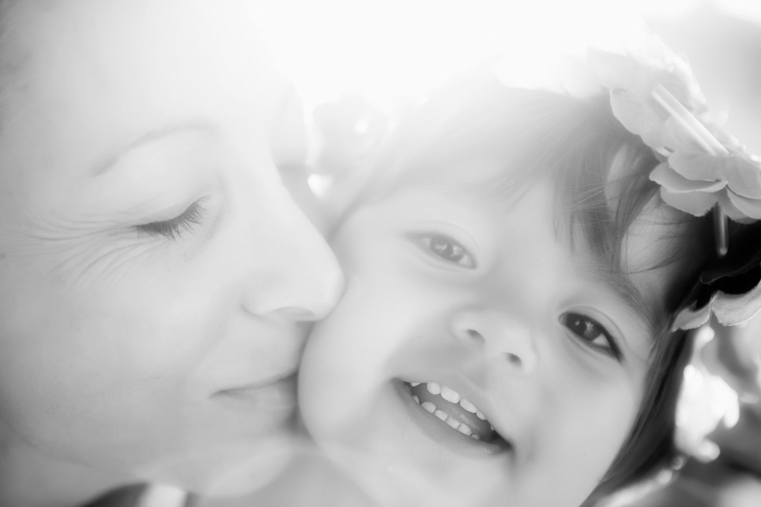 Professional Family Photography - Creating Timeless Portraits | Magnum Studio