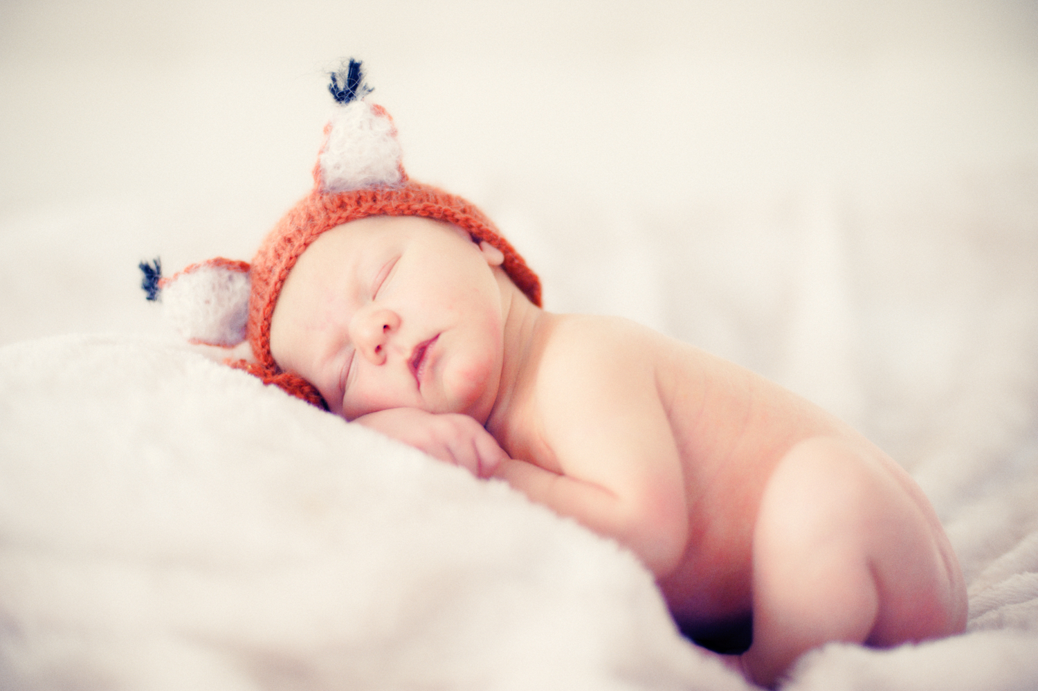 Newborn Photography by Mario Zmudzinski | Magnum Studio