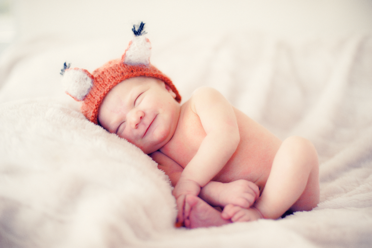 Newborn Photography by Mario Zmudzinski | Magnum Studio