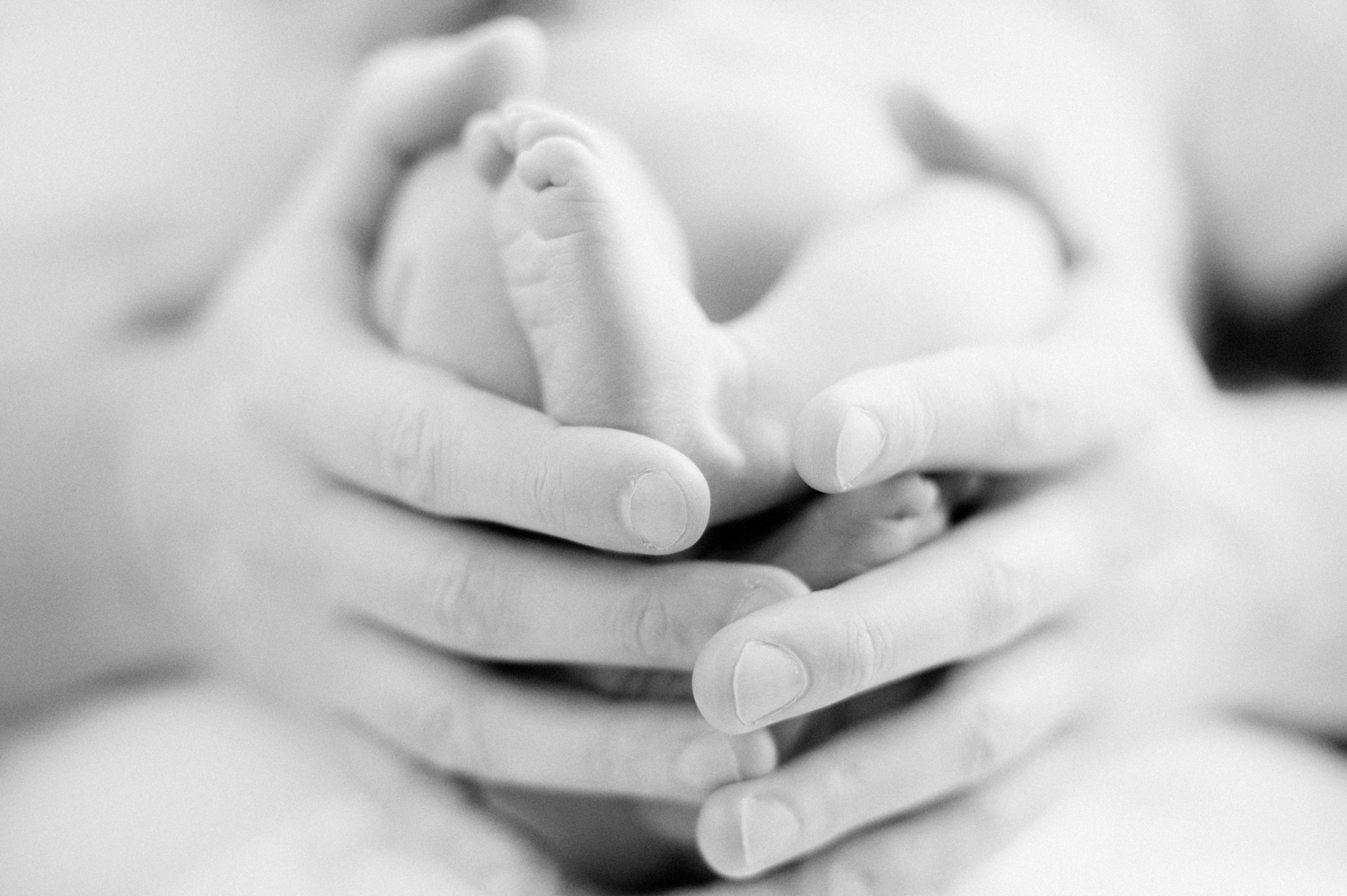 Newborn Photography by Mario Zmudzinski | Magnum Studio