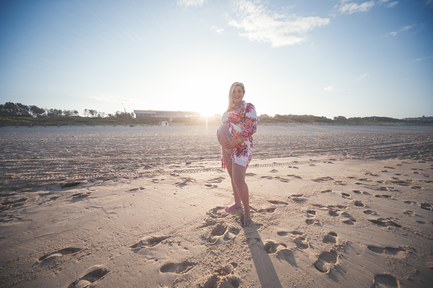 Stunning pregnancy and maternity photos by Mario Zmudzinski at Magnum Studio