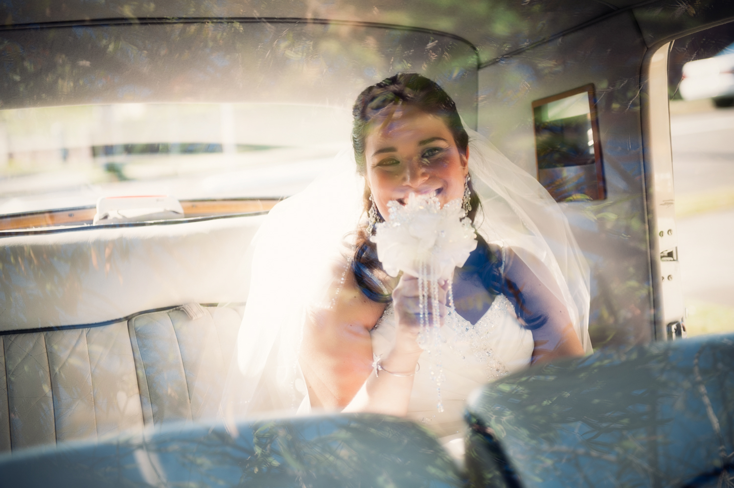 Mario Zmudzinski capturing stunning wedding photography with Magnum Studio