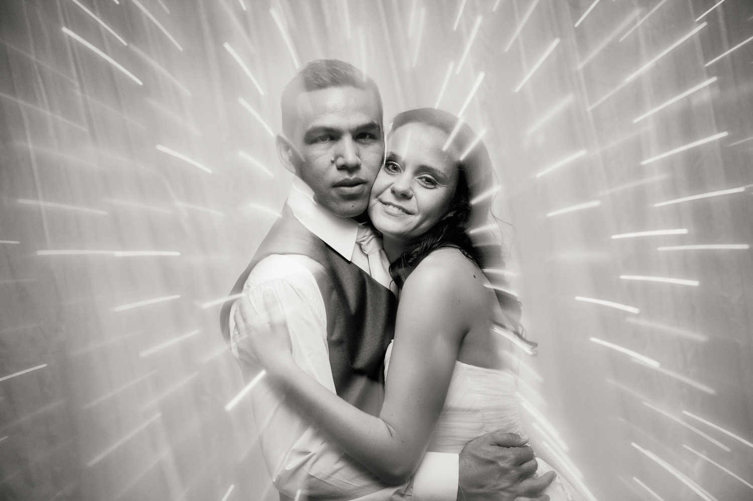 A stunning black and white portrait of a bride captured by Mario Zmudzinski at Magnum Studio