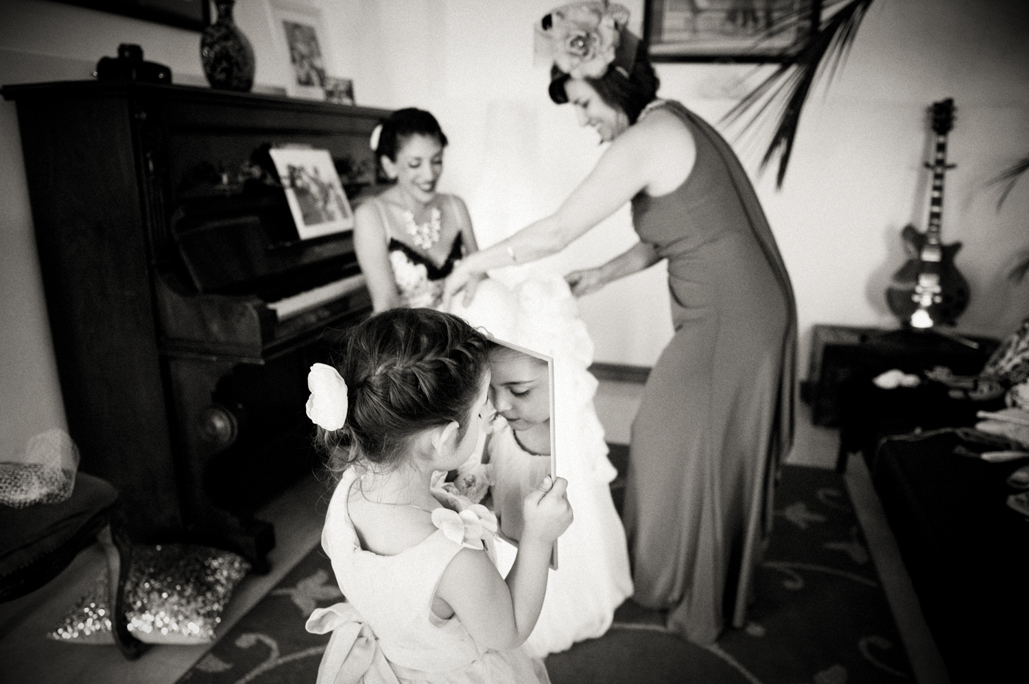 Mario Zmudzinski capturing stunning wedding photography with Magnum Studio