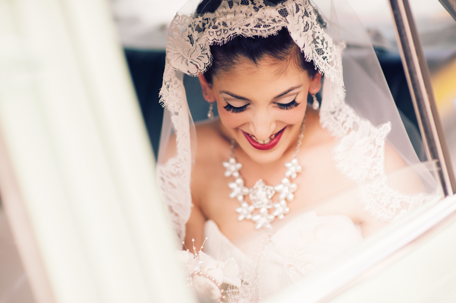 Magnum Studio Wedding Photography | Romantic Couple Portrait by Mario Zmudzinski