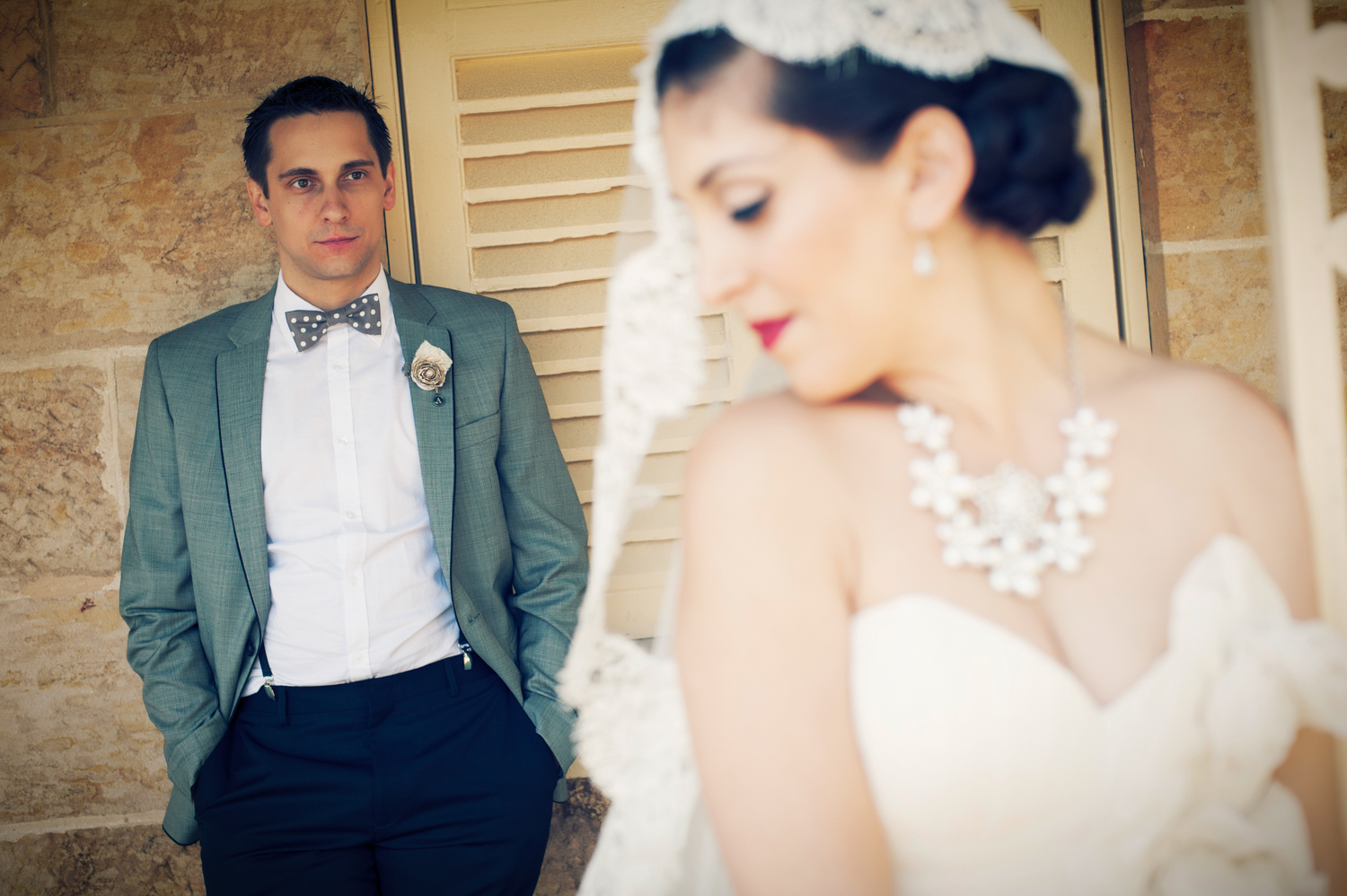 Mario Zmudzinski capturing stunning wedding photography with Magnum Studio