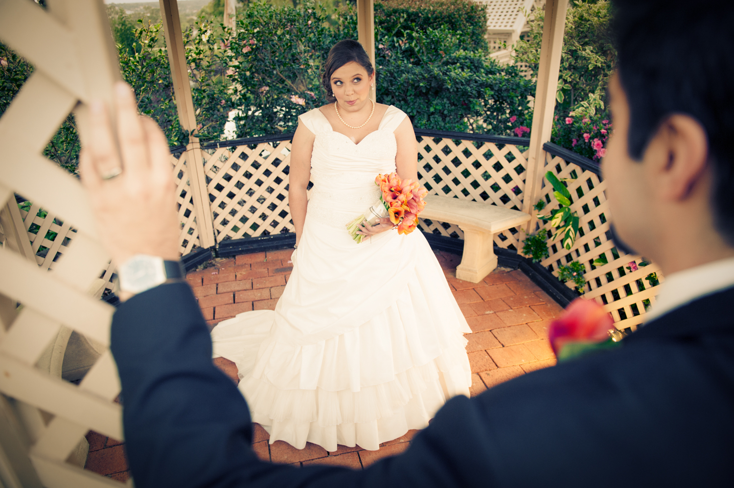 A beautiful bride captured by Mario Zmudzinski at Magnum Studio