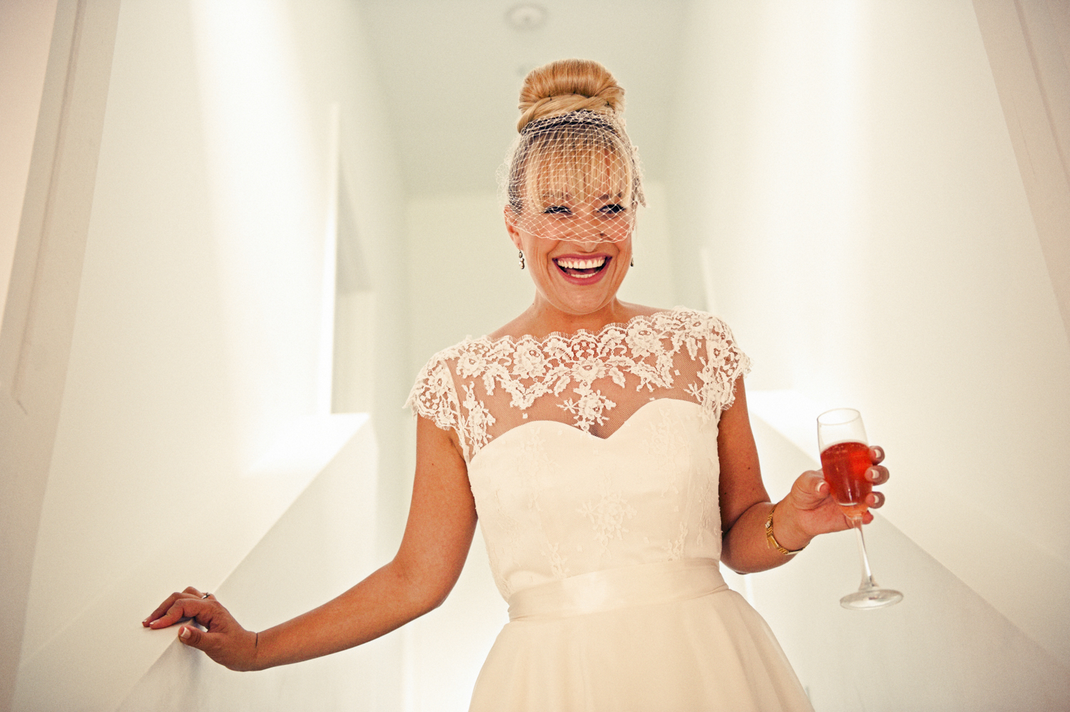 A beautiful bride captured by Mario Zmudzinski at Magnum Studio
