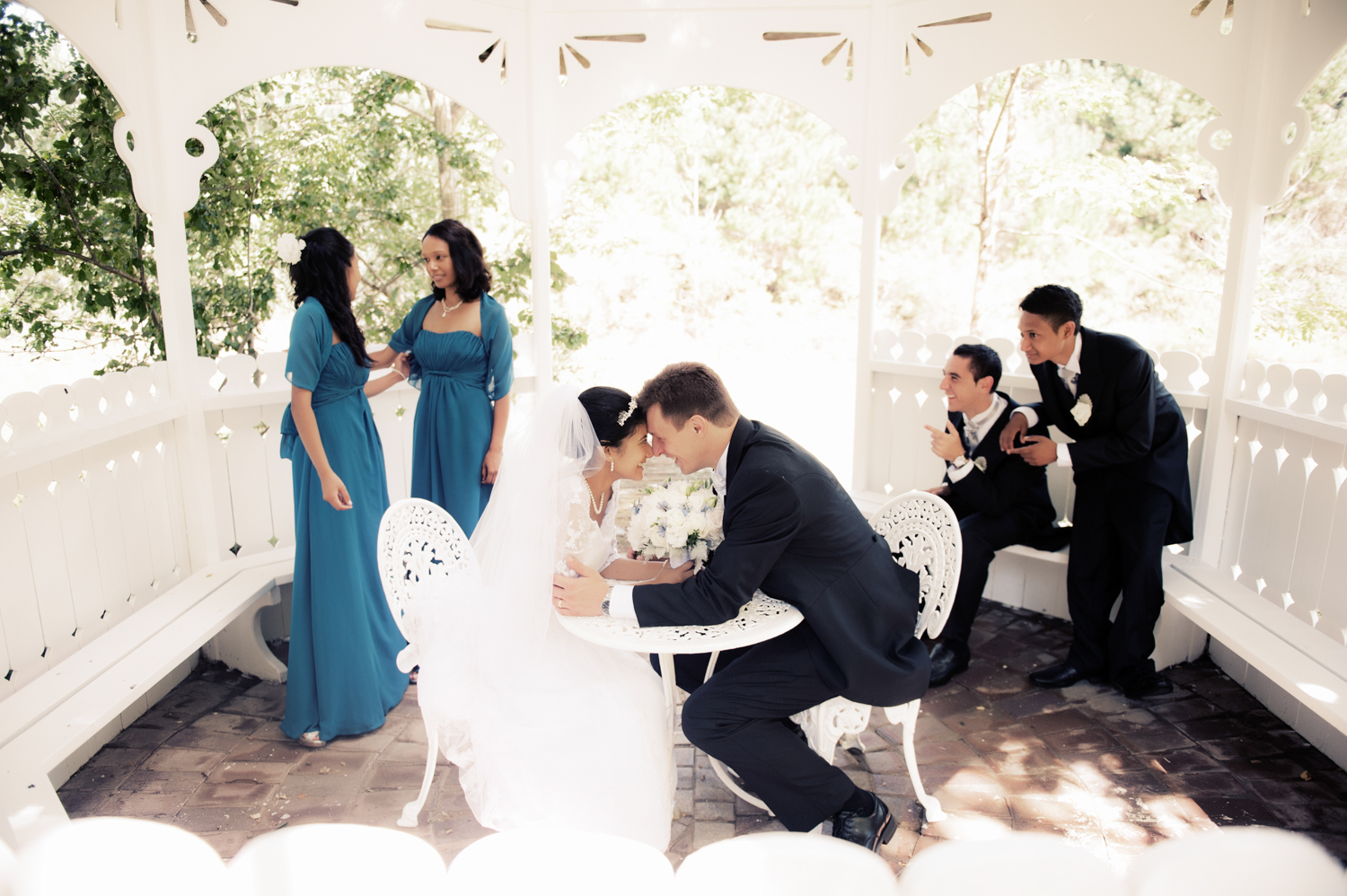 Beautiful Outdoor Wedding Photography by Mario Zmudzinski